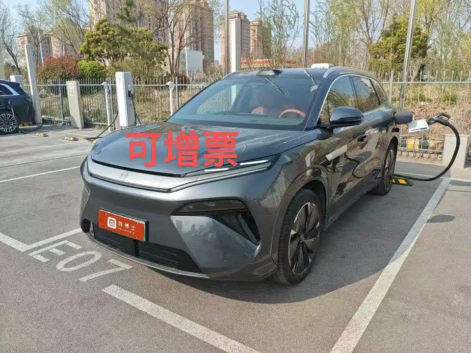 Byd 唐L 2025