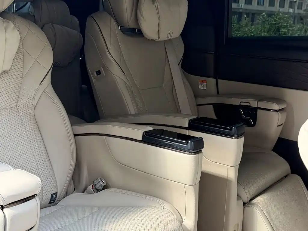 Toyota Vellfire — миниатюра 11