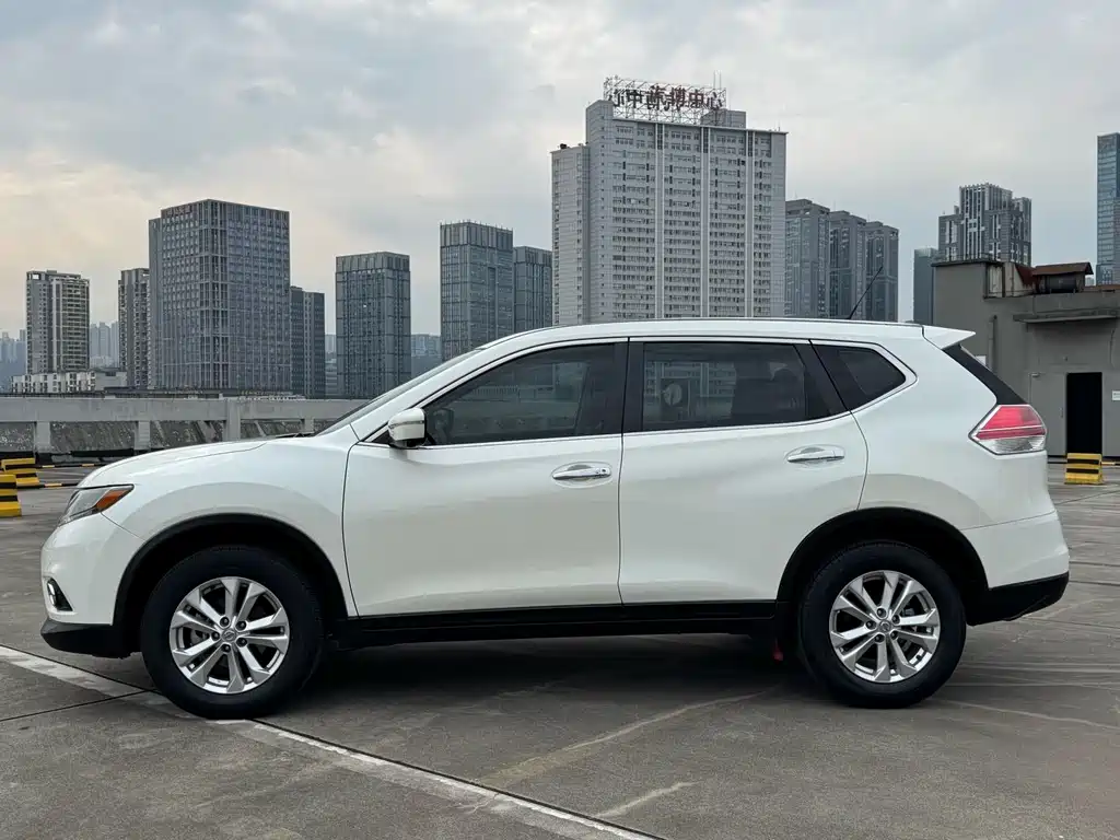 Nissan X-Trail — миниатюра 3