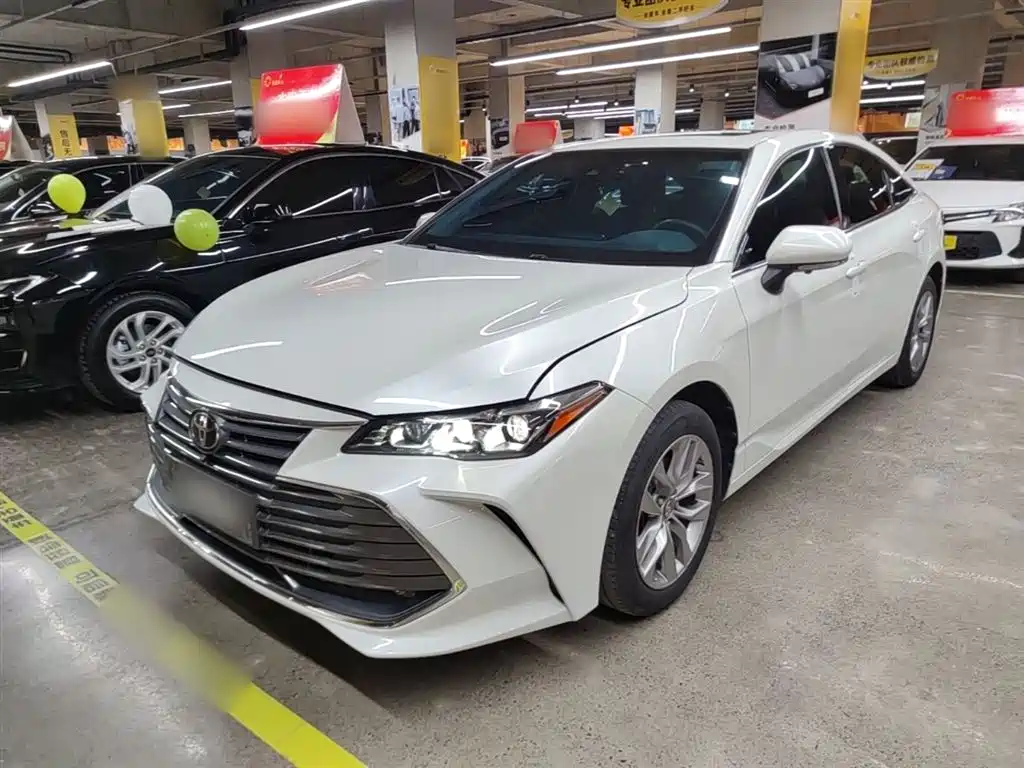 Купить Toyota Avalon