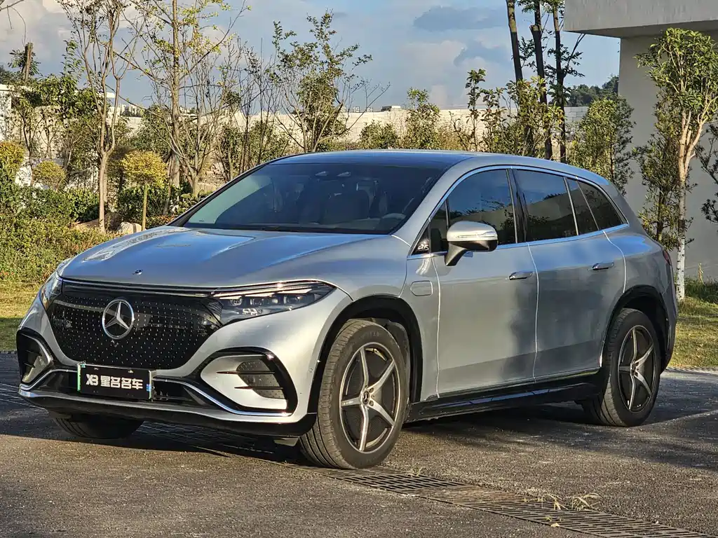 Mercedes-Benz EQS SUV