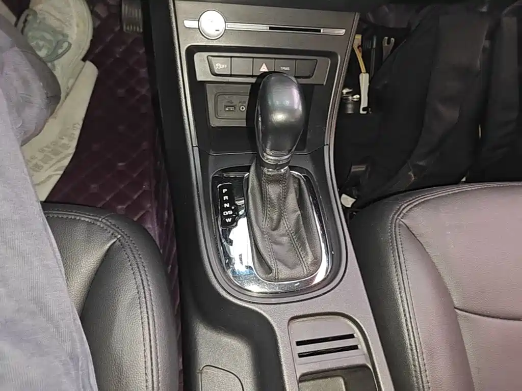 Roewe 360 — миниатюра 14