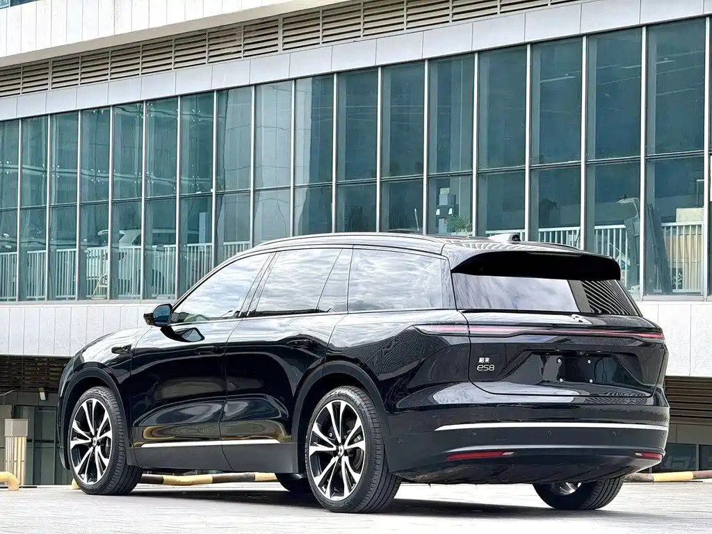 NIO ES8 — миниатюра 9