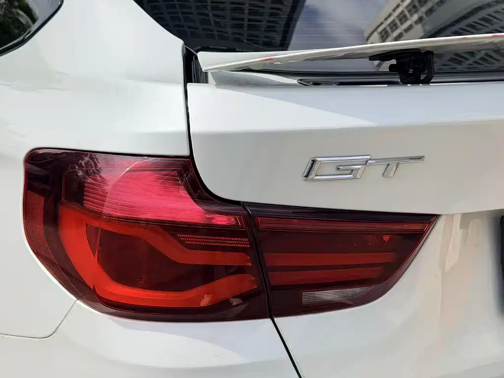 BMW 3 Series GT — миниатюра 26