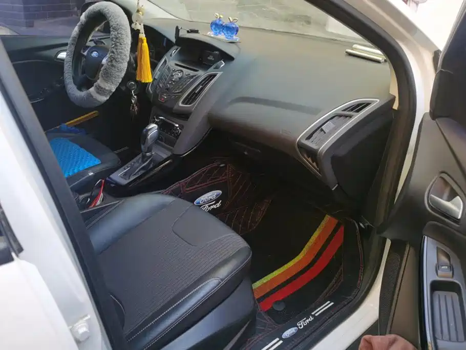 Ford Focus — миниатюра 8