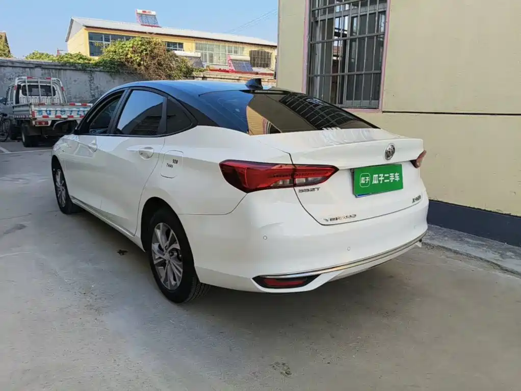 Buick Verano — миниатюра 5