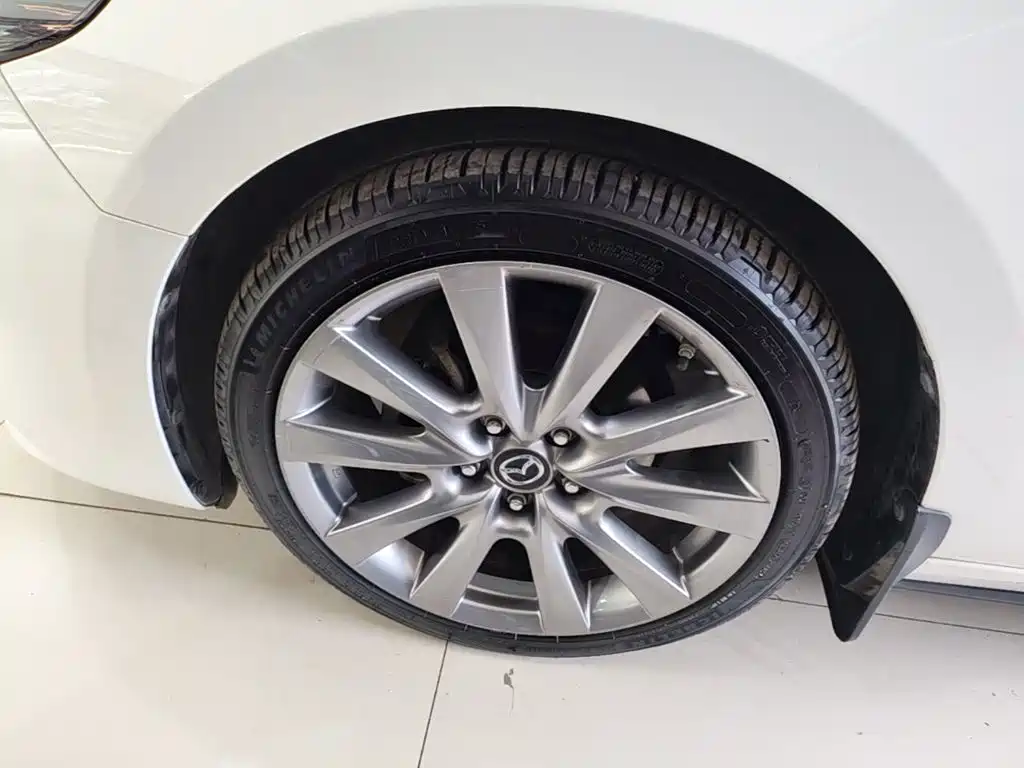 Mazda 3 Axela — миниатюра 23