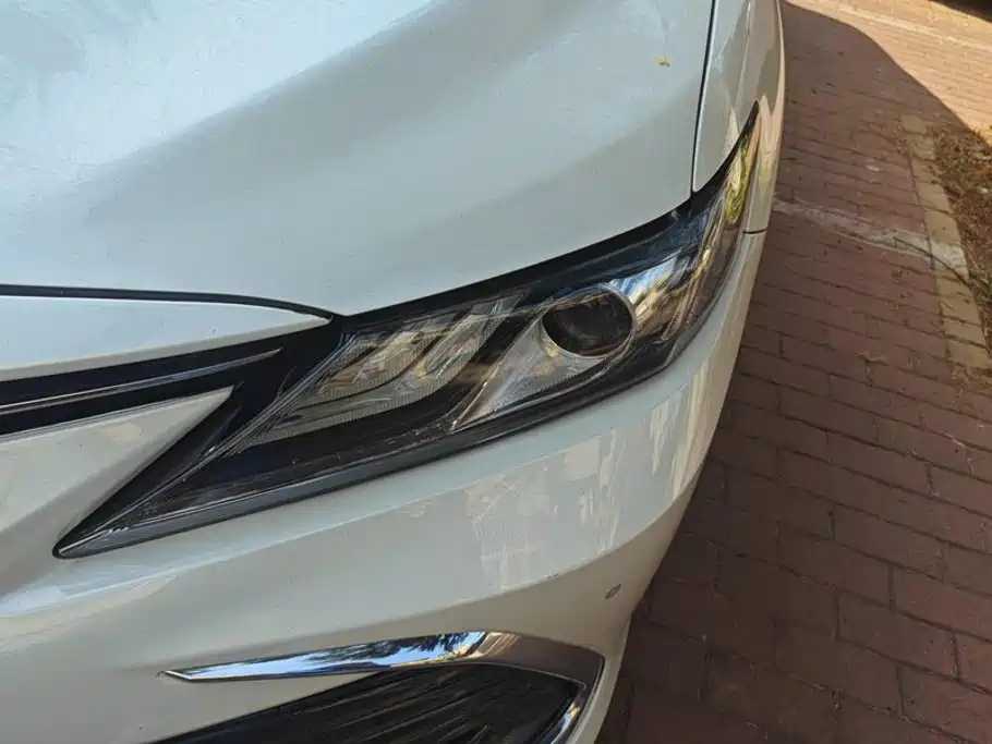 Toyota Camry — миниатюра 5