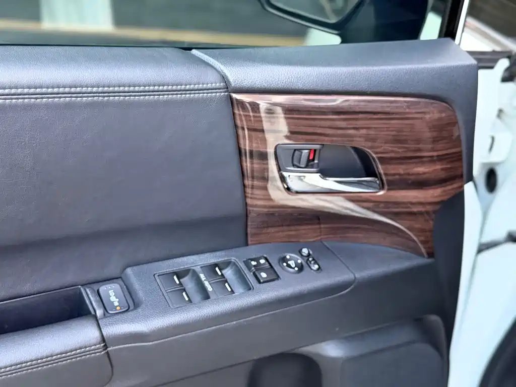 Honda Elysion — миниатюра 4
