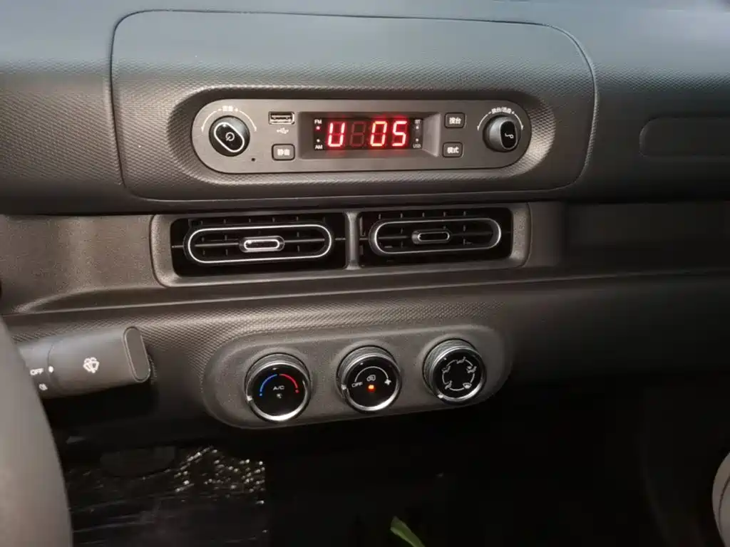 Wuling Zhiguang EV — миниатюра 13