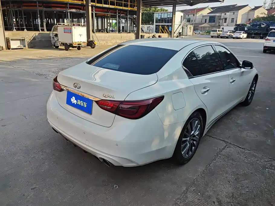 Infiniti Q50L — миниатюра 3