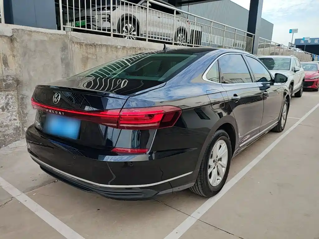 Volkswagen Passat — миниатюра 7