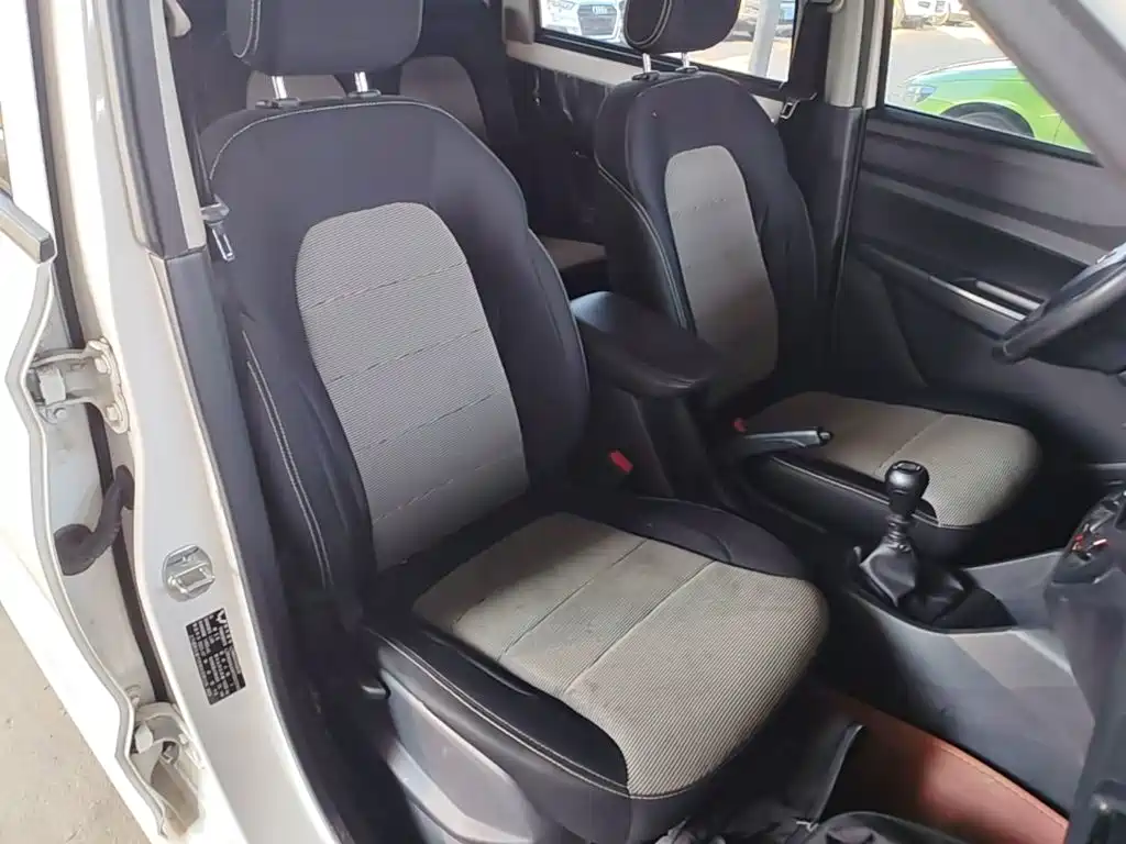 Wuling Hongguang — миниатюра 25
