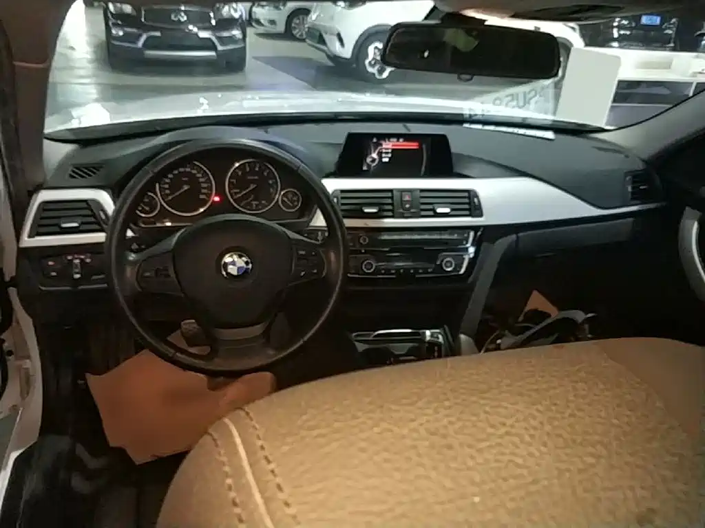 BMW 3 Series — миниатюра 10