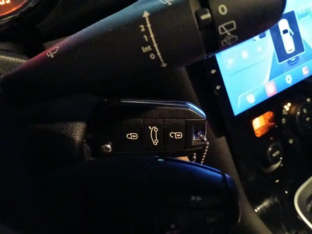 Peugeot 3008 — миниатюра 9