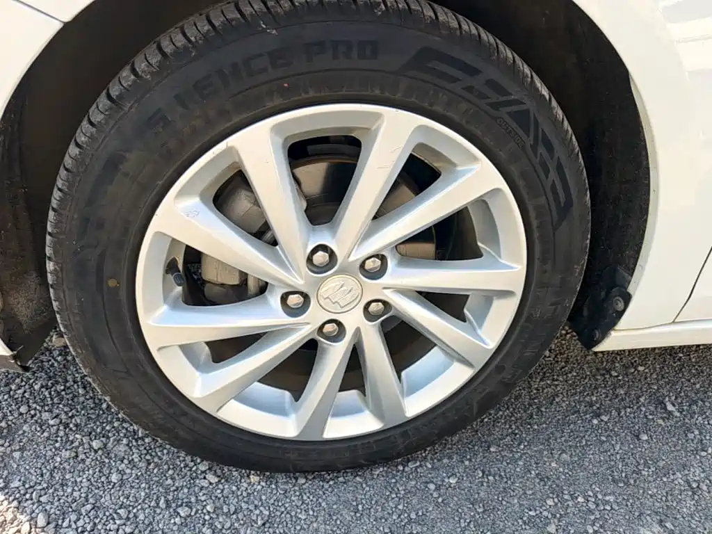 Buick Verano — миниатюра 23
