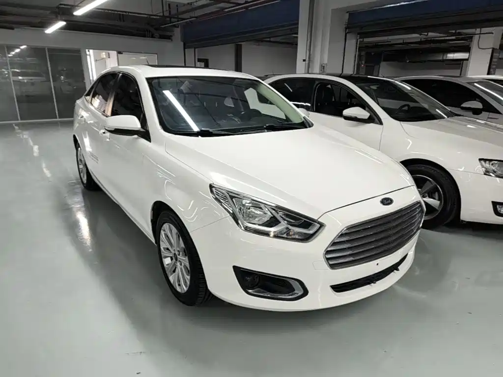 Ford Escort — миниатюра 4