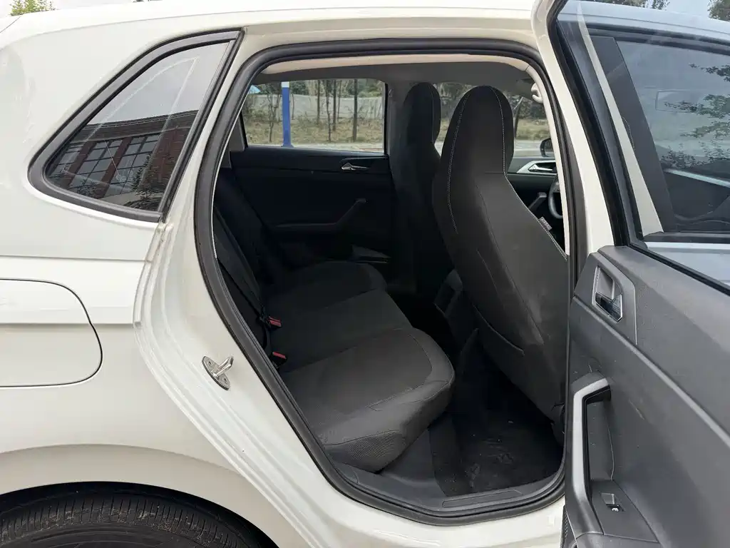 Volkswagen Polo — миниатюра 8