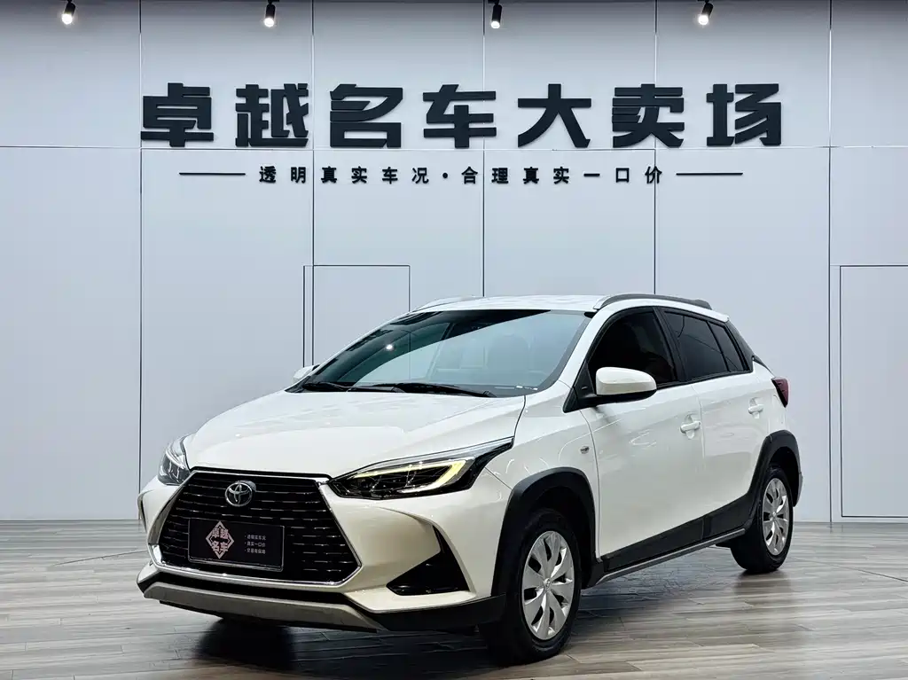Toyota Yaris L 2022