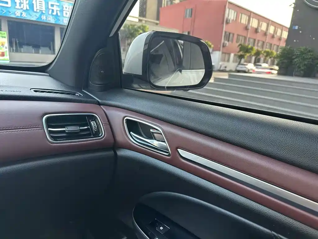 GAC Motor Trumpchi GS8 — миниатюра 17