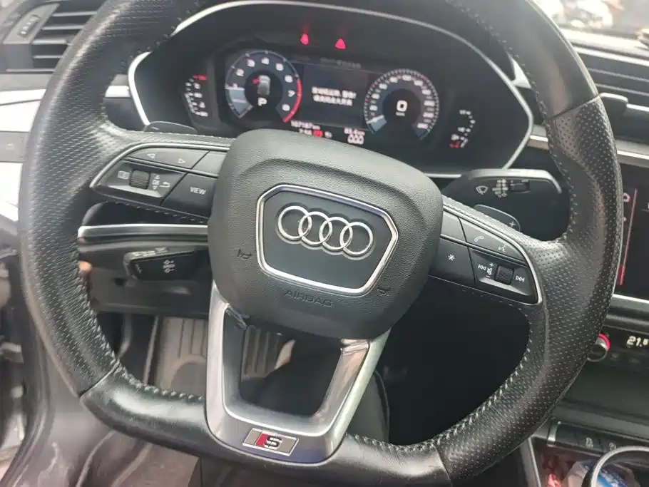 Audi Q3 Sportback — миниатюра 15