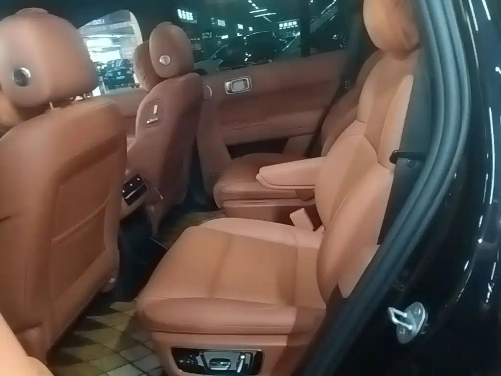 Li Auto Li L8 — миниатюра 17