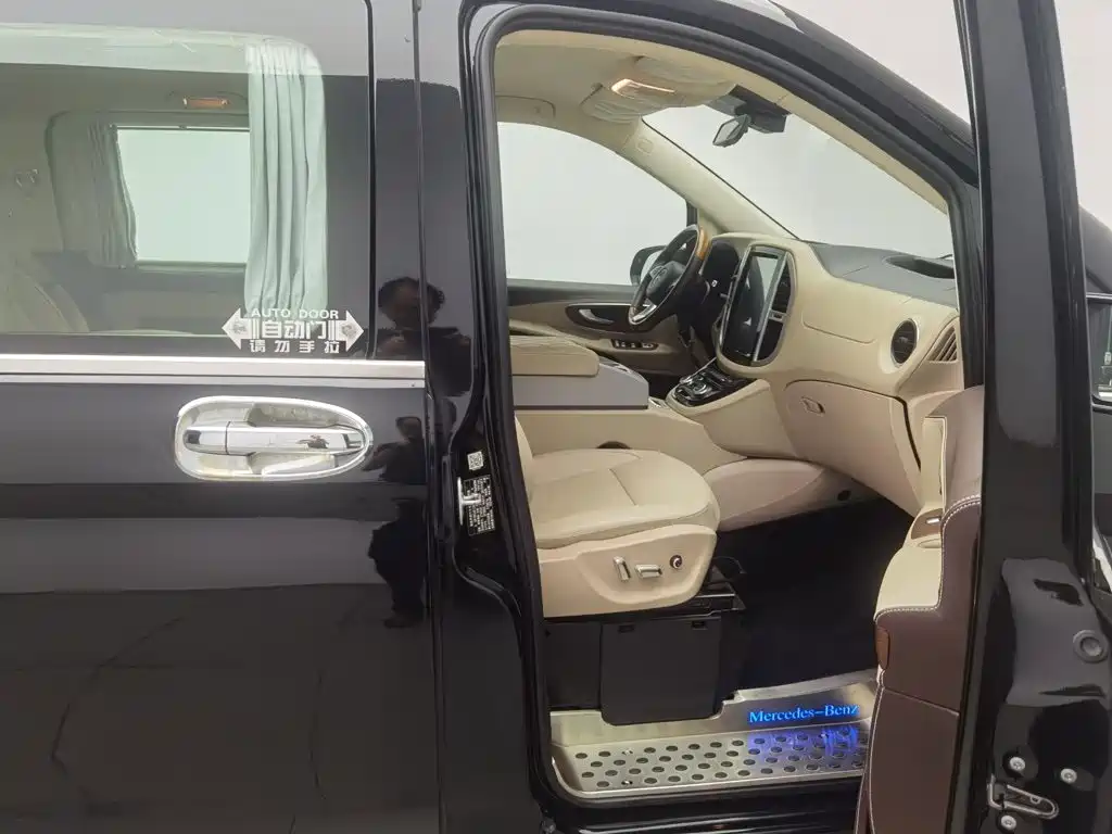 Mercedes-Benz Vito — миниатюра 23