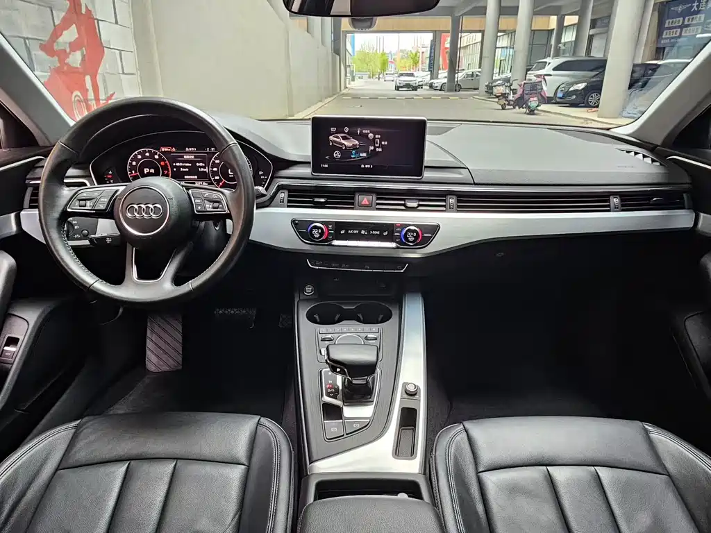 Audi A4L 2018 30 40 TFSI Fashion