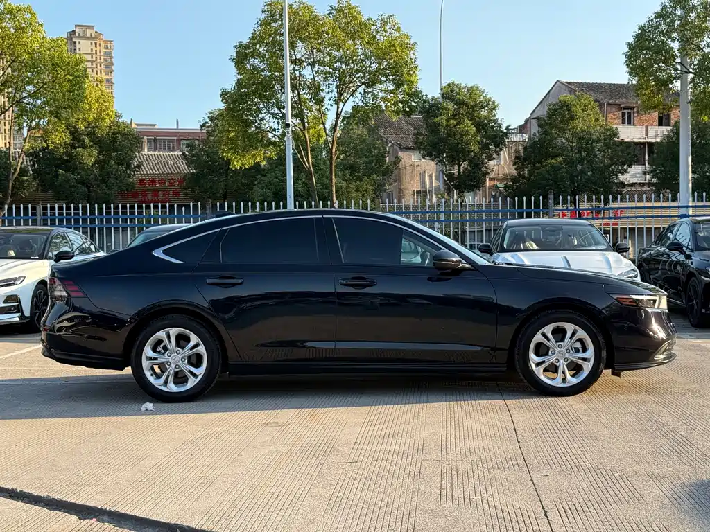 Honda Accord — миниатюра 4