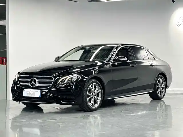 MERCEDES-BENZ E CLASS 2021