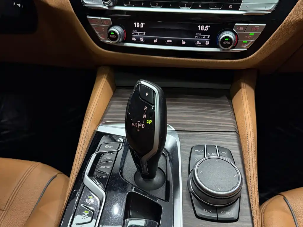 BMW 6 Series GT — миниатюра 13