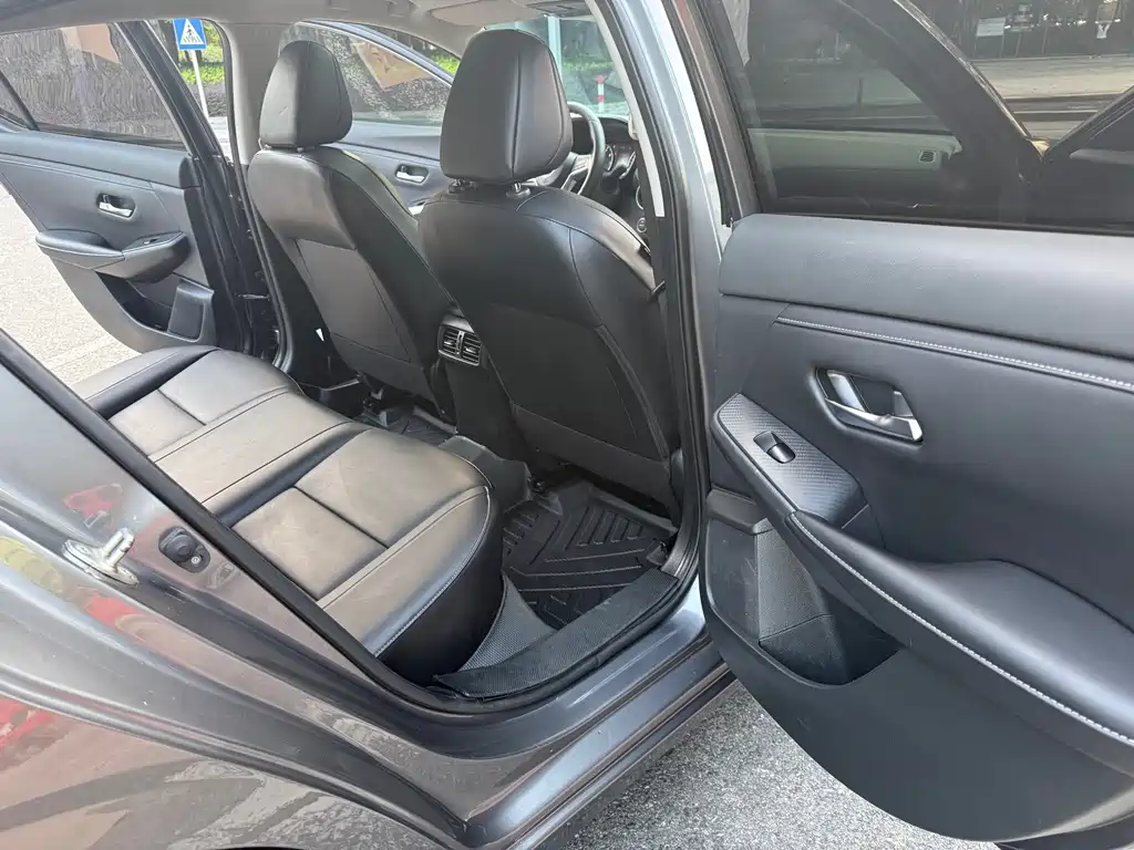Nissan Sylphy — миниатюра 8