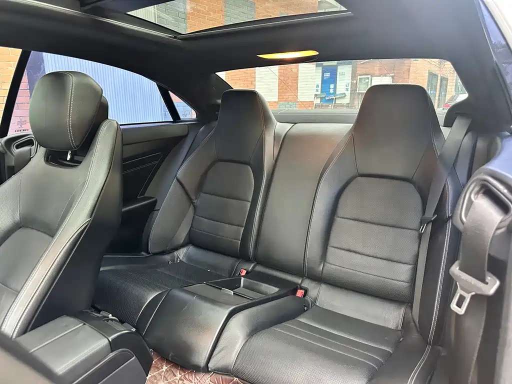 Mercedes-Benz E-Class (Import) — миниатюра 6