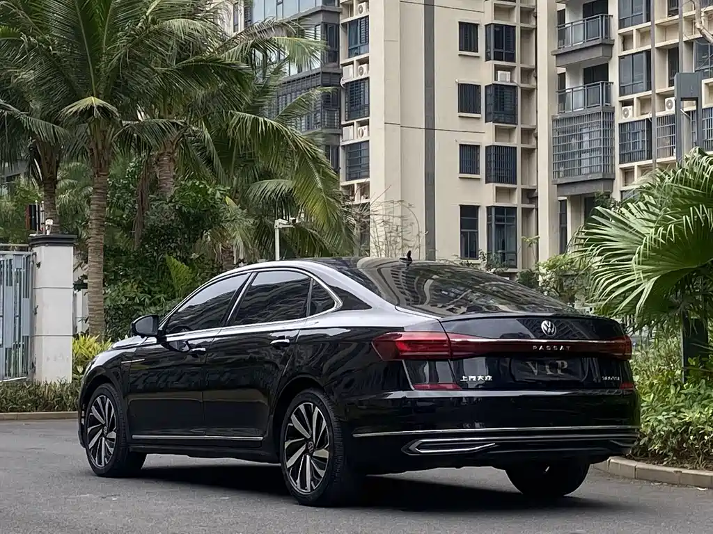 Volkswagen Passat 2024 380TSI Elite
