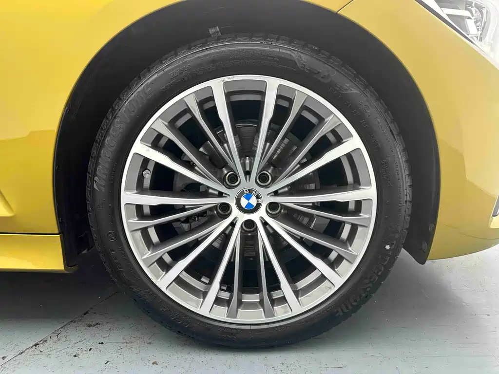 BMW 3 Series 3 2022 320i Sport