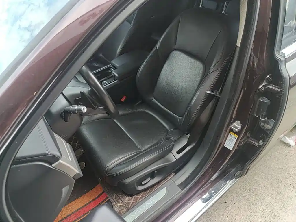 Jaguar XFL — миниатюра 15