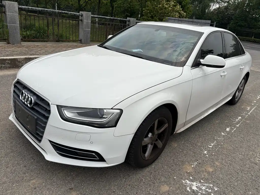 Audi A4L 2014