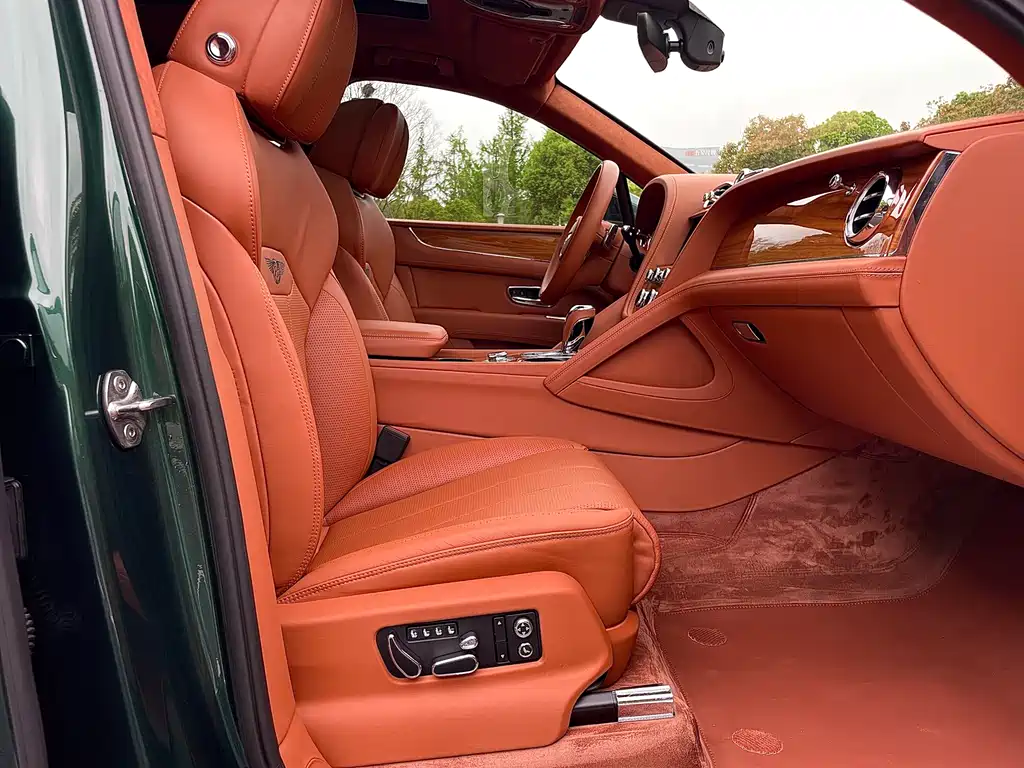 Bentley Bentayga 2021 4.0T V8