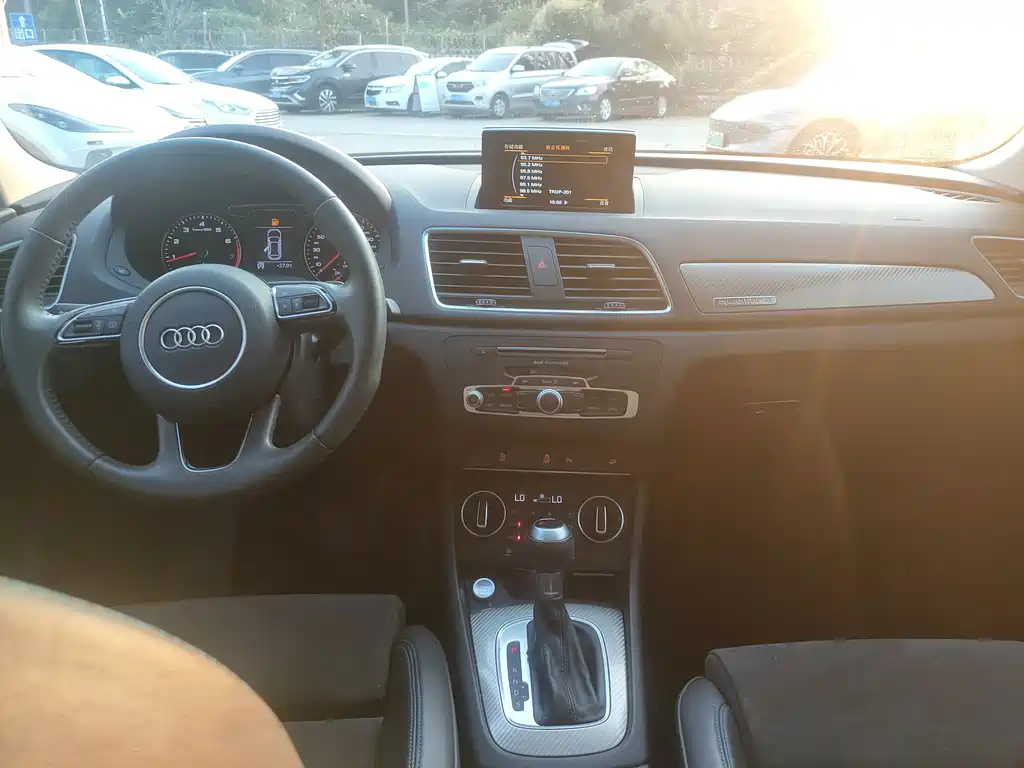 Audi Q3 — миниатюра 8