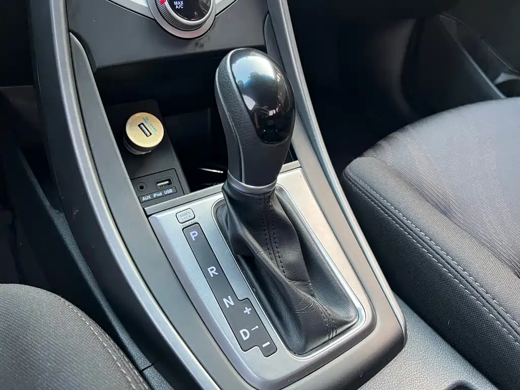 Hyundai Elantra Langdong — миниатюра 14