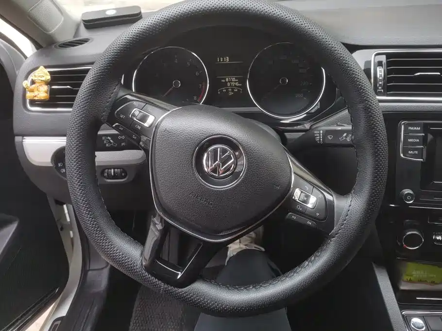 Volkswagen Sagitar — миниатюра 15