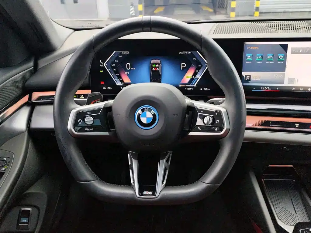 BMW i5 — миниатюра 14