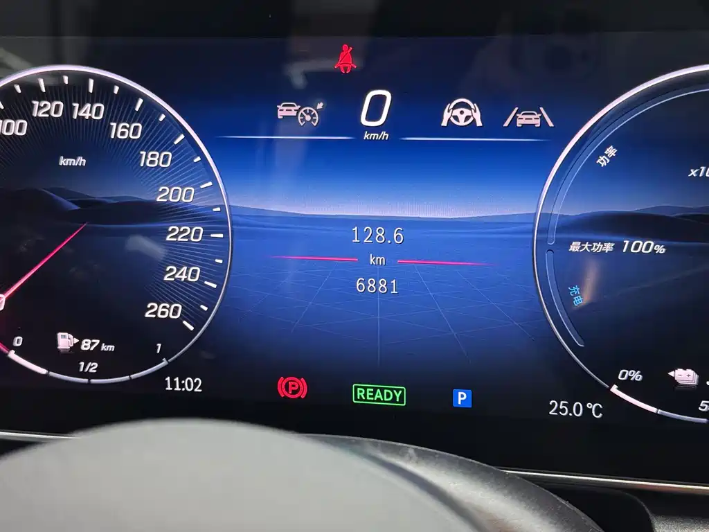 Mercedes-Benz GLC New Energy — миниатюра 7