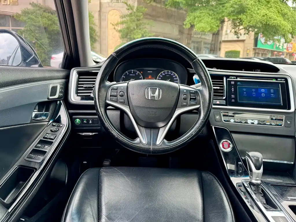 Honda Spirior 2015 2.4L Luxury