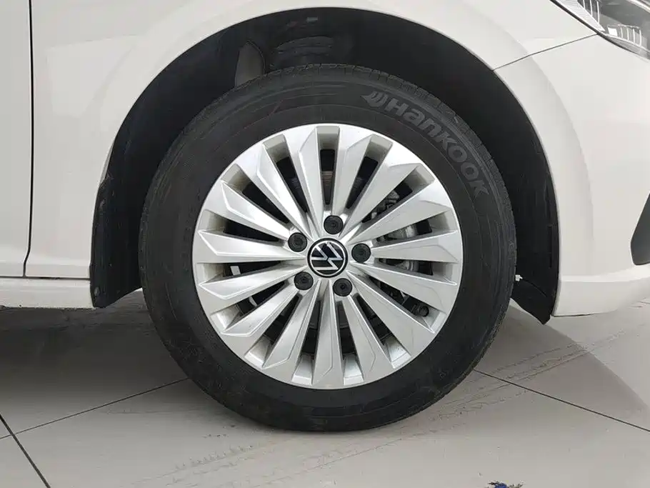 Volkswagen Lavida — миниатюра 6