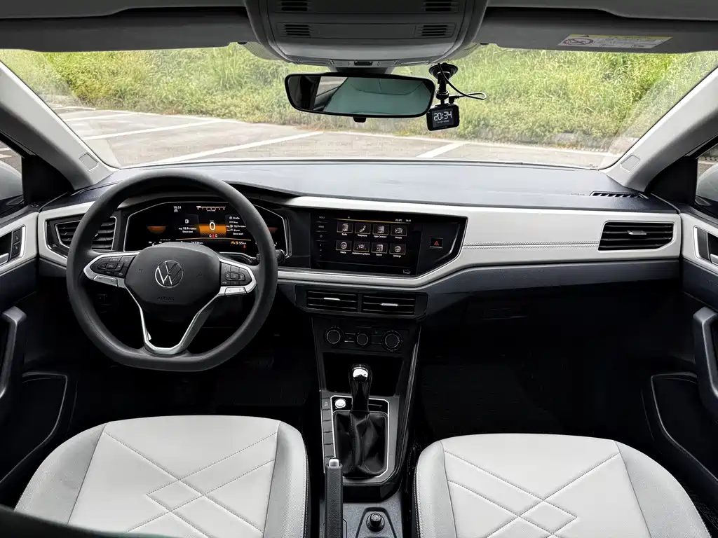 Volkswagen Lavida — миниатюра 13