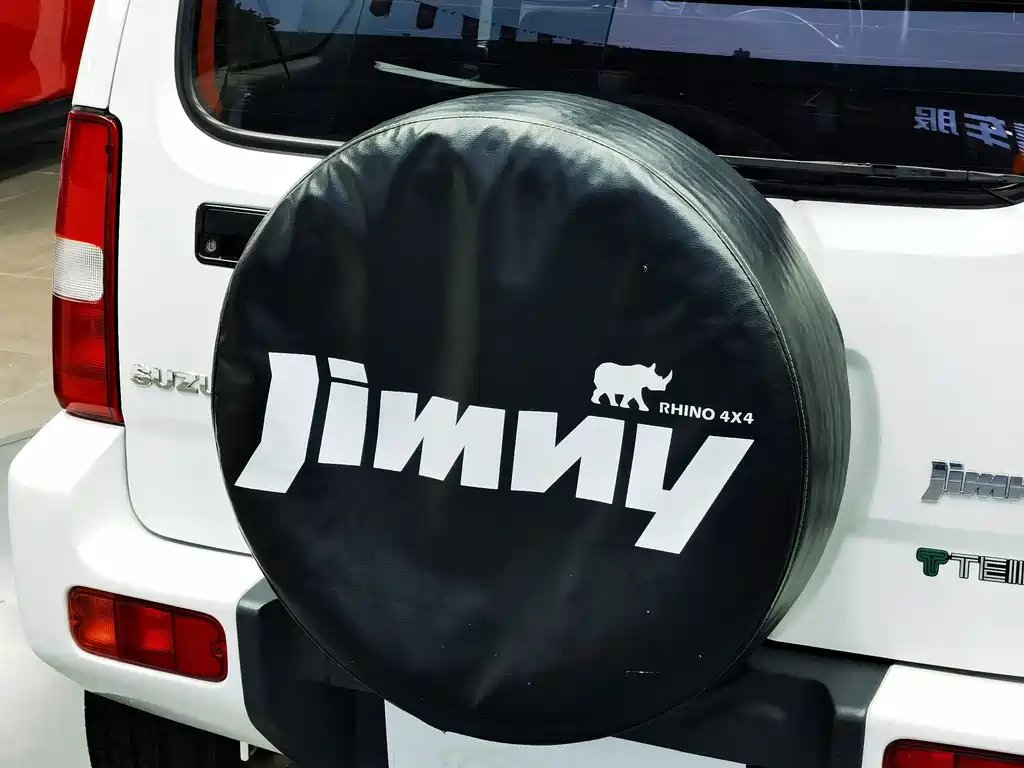 Suzuki Jimny — миниатюра 9