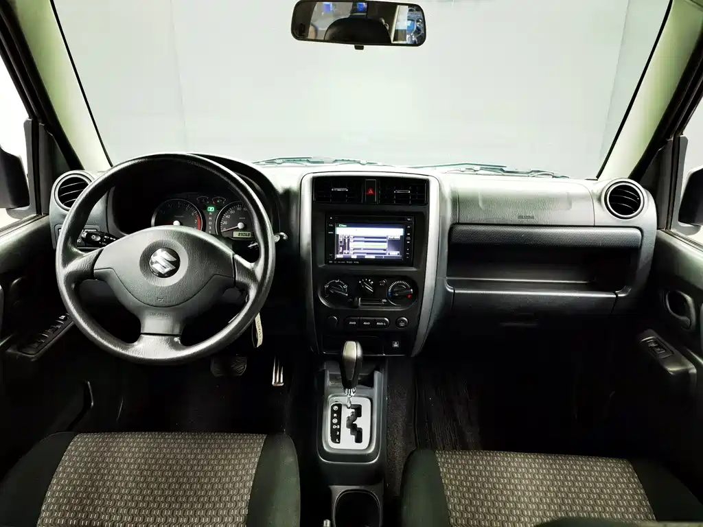 Suzuki Jimny — миниатюра 24