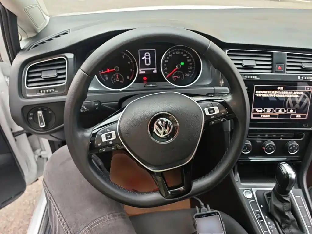 Volkswagen Golf — миниатюра 11