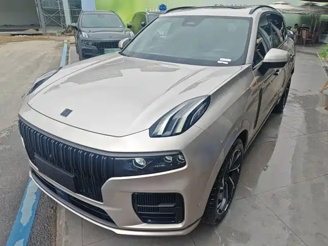 2022 Lynk & Co 09